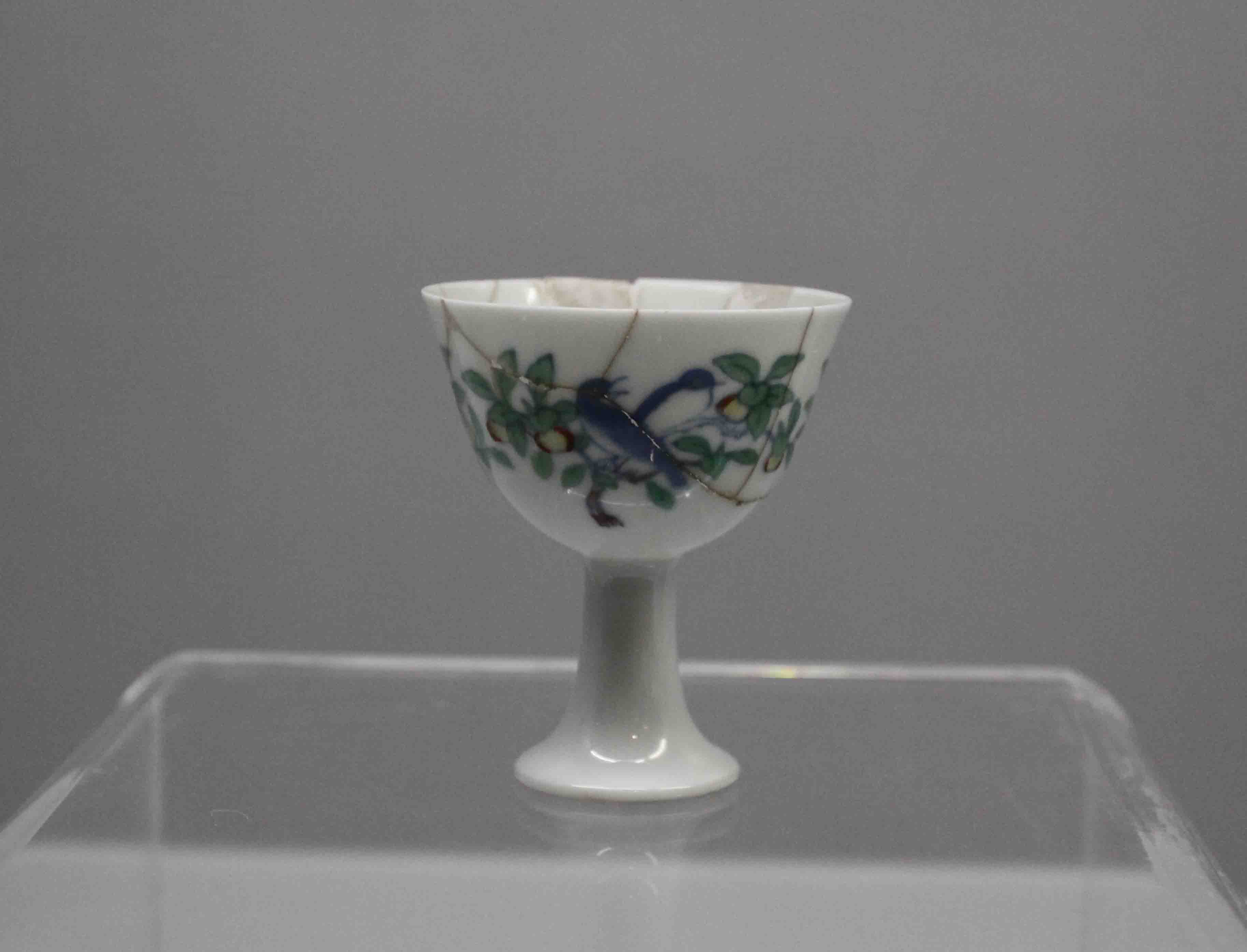 世华.明三代皇帝瓷器展.成化斗彩高足3.jpg