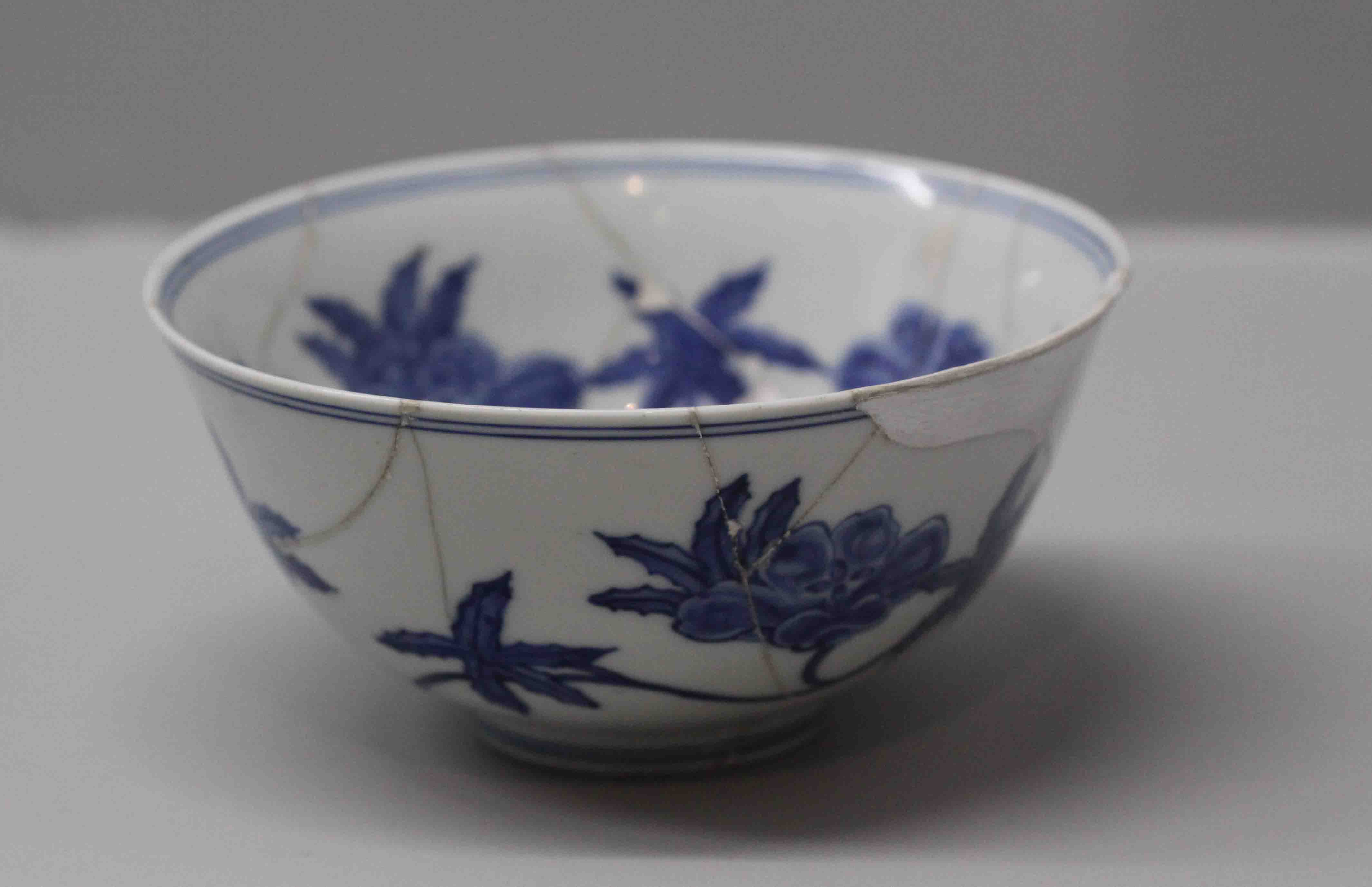 世华.明三代皇帝瓷器展.成化青花碗2.jpg