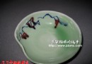 模仿青花和釉里红“炸料”的形式