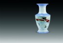 朱乐耕 新彩“嫦娥奔月”薄胎瓶 RMB 120,000-160,000