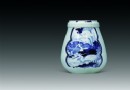 罗晓涛 青花“莲洁”瓶 RMB 40,000-50,000