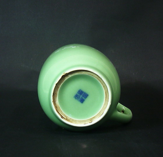 景德镇制:色地(绿釉)釉中堆白梅花杯 60~70年代